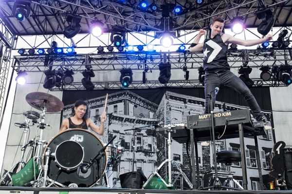 matt_and_kim_firefly